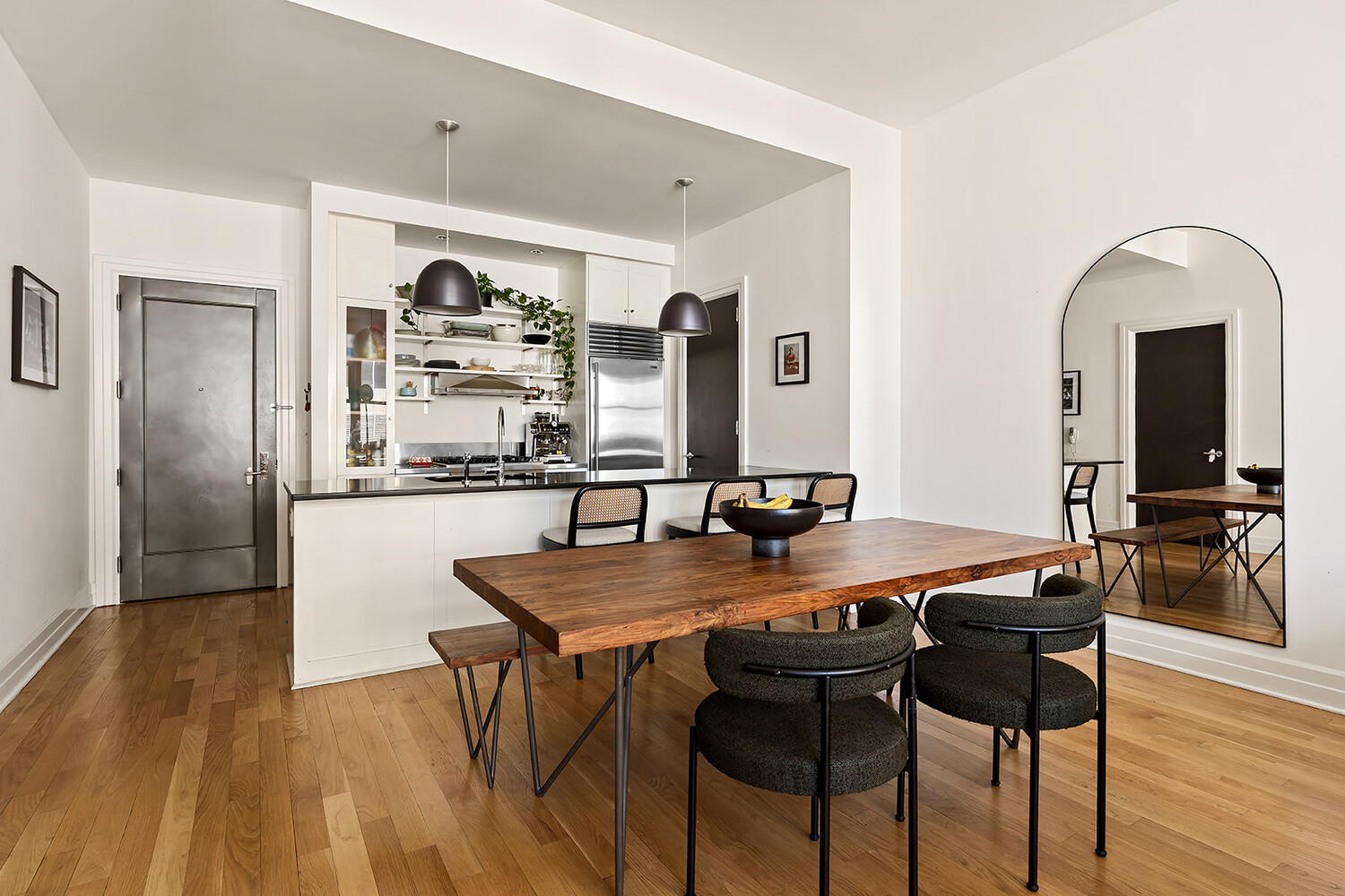 110 LIVINGSTON Street 14E