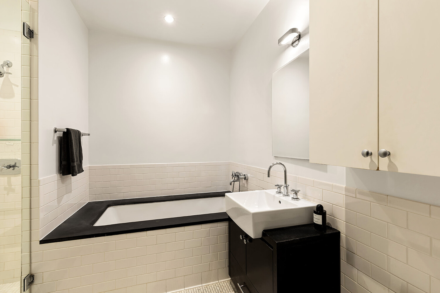 110 LIVINGSTON Street 14E