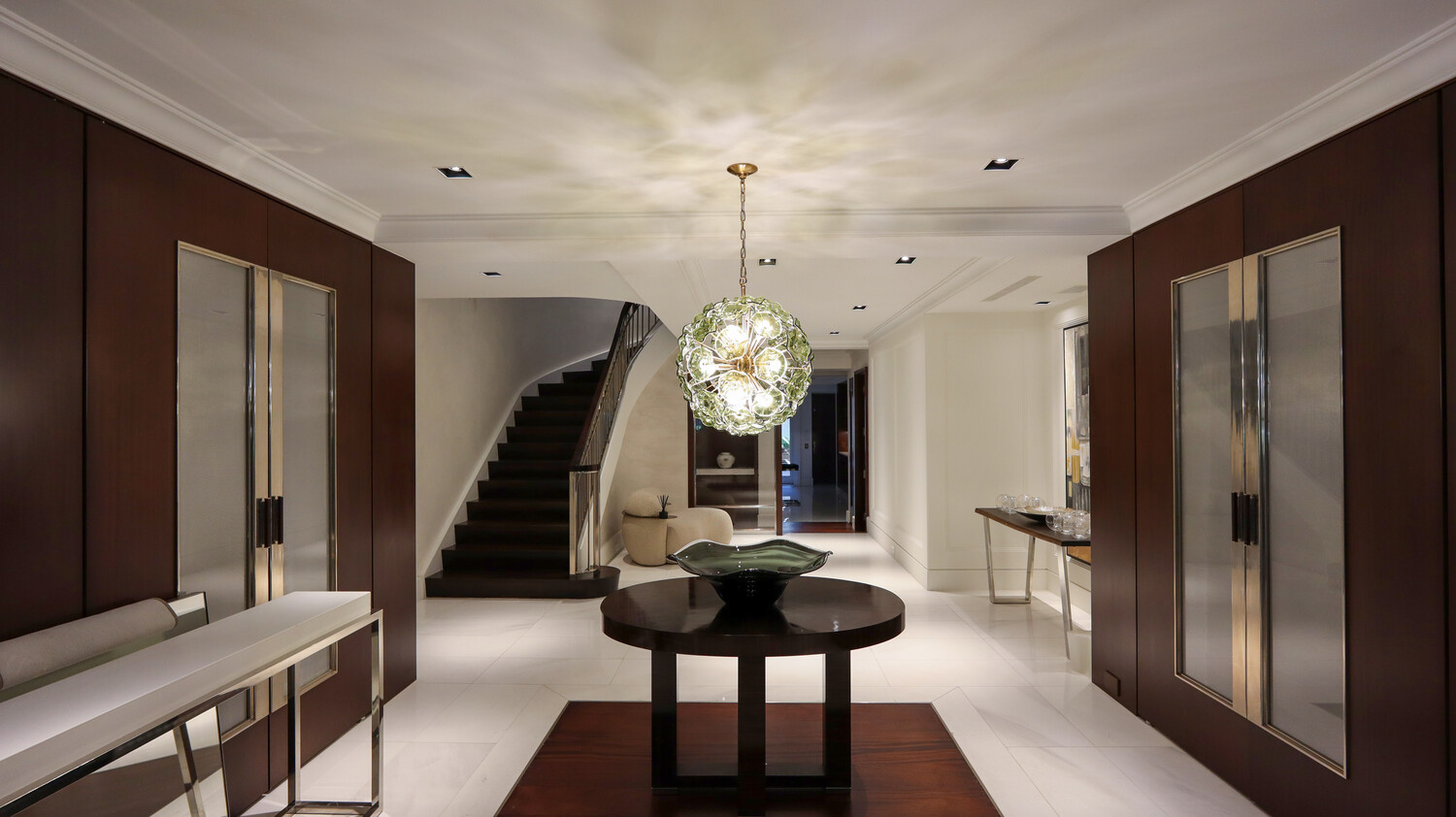 46 E 66TH Street