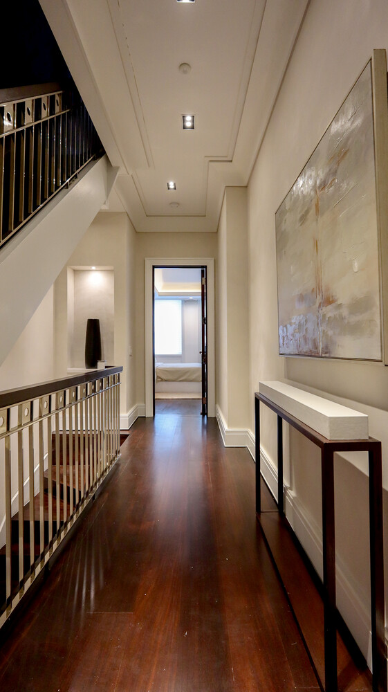 46 E 66TH Street
