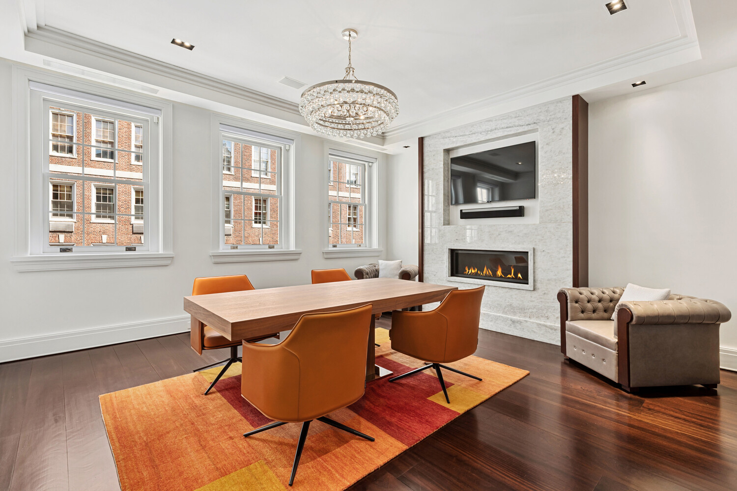 46 E 66TH Street