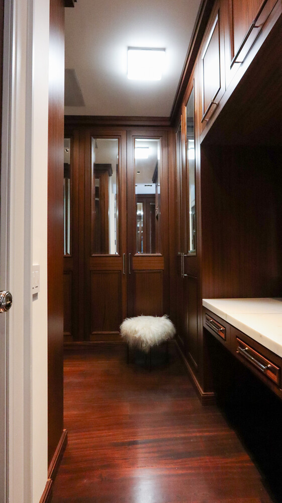 46 E 66TH Street