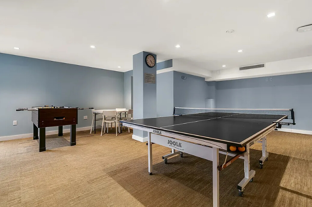 200 RECTOR Place 31C