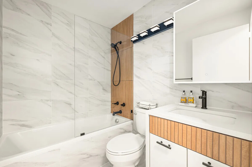 200 RECTOR Place 35C