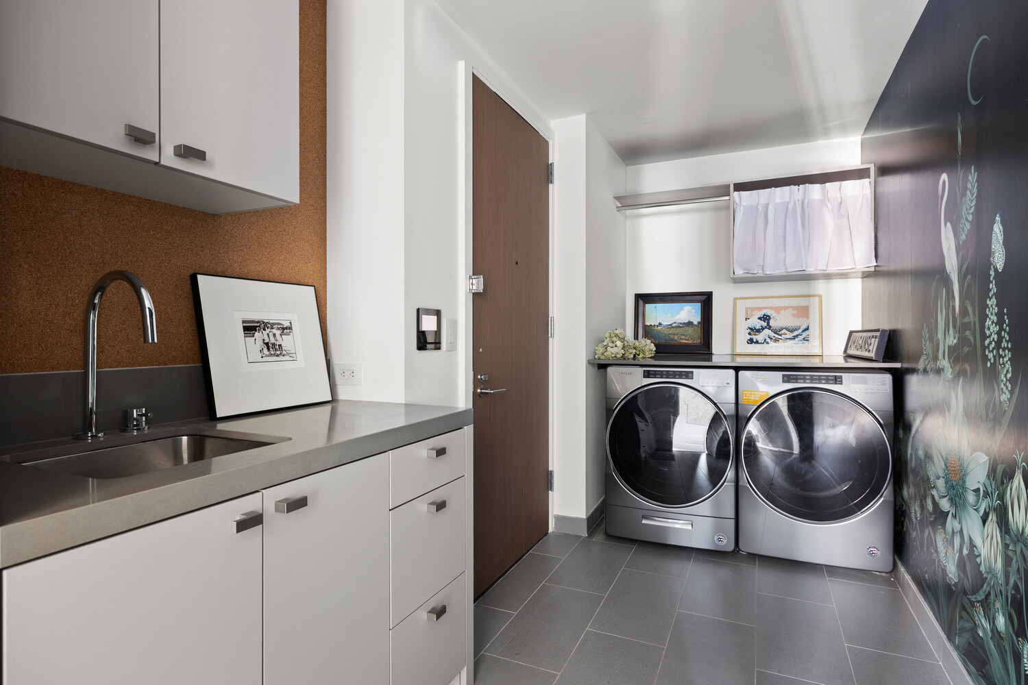 50 BRIDGE PARK Drive 16B