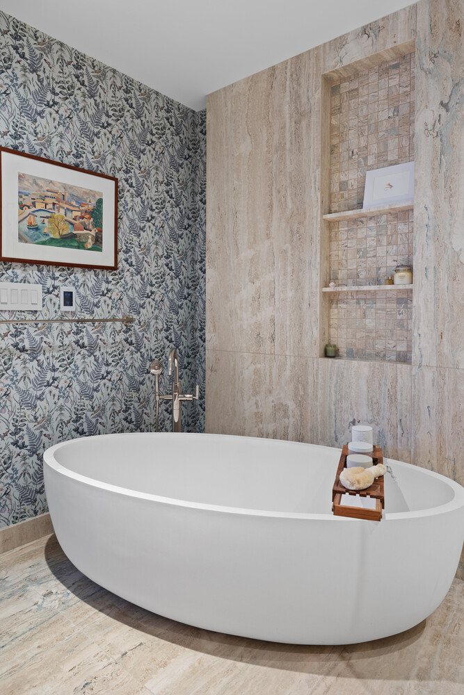 50 BRIDGE PARK Drive 16B