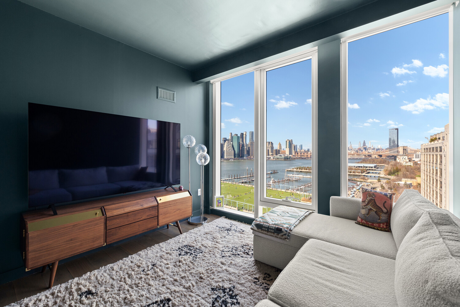 50 BRIDGE PARK Drive 16B