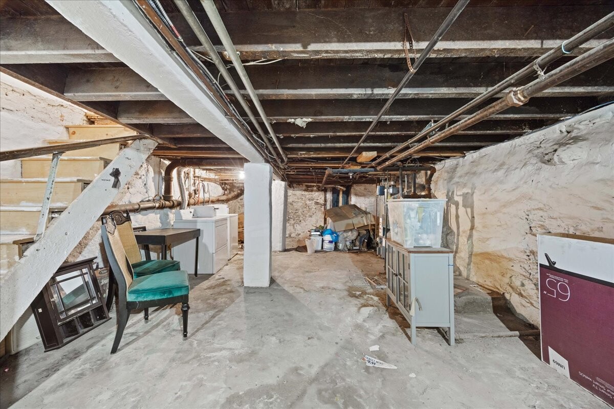 554 LEXINGTON Avenue