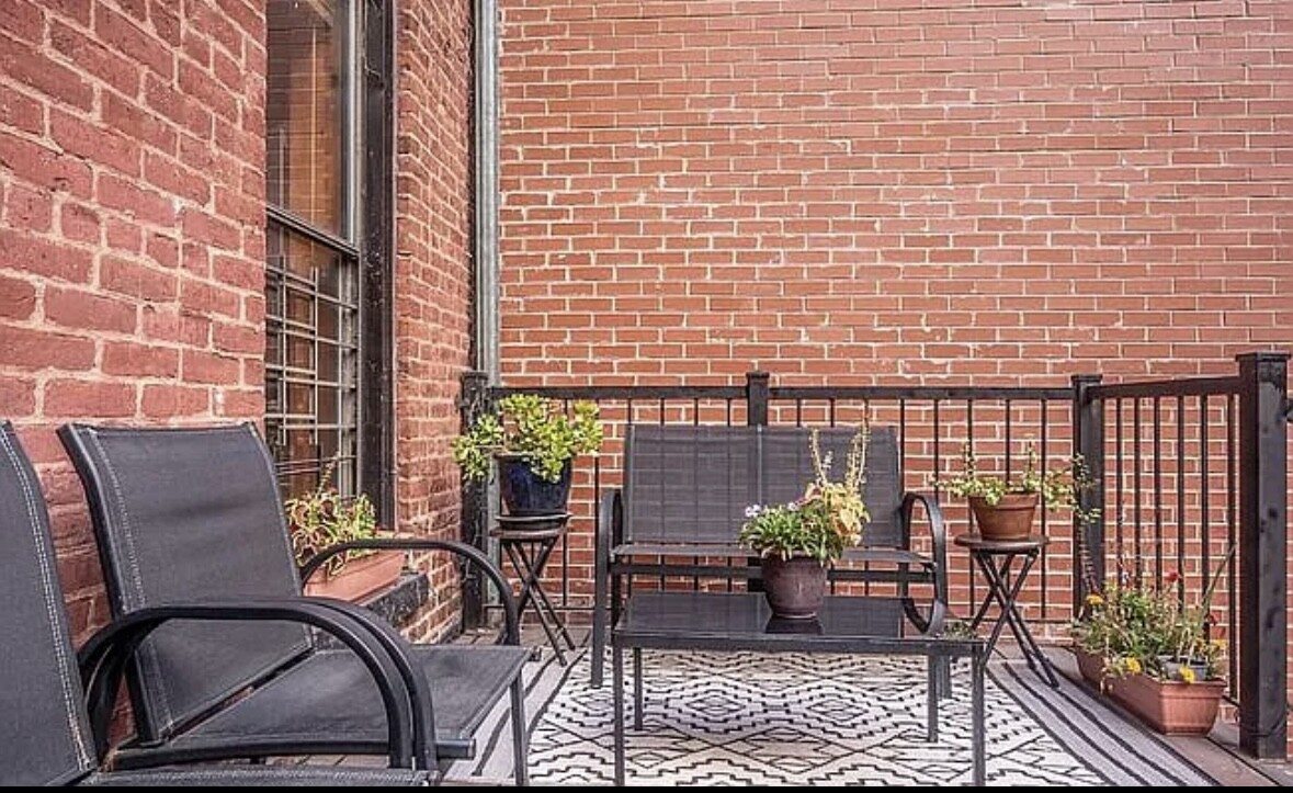 554 LEXINGTON Avenue