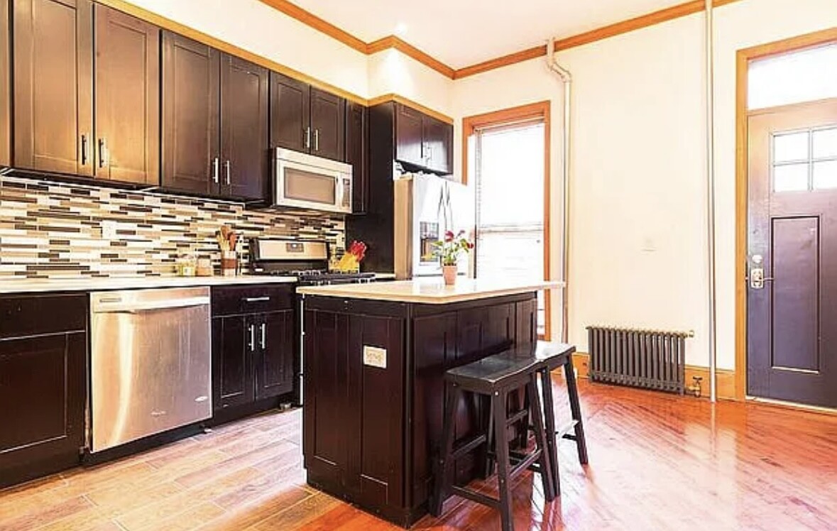 554 LEXINGTON Avenue