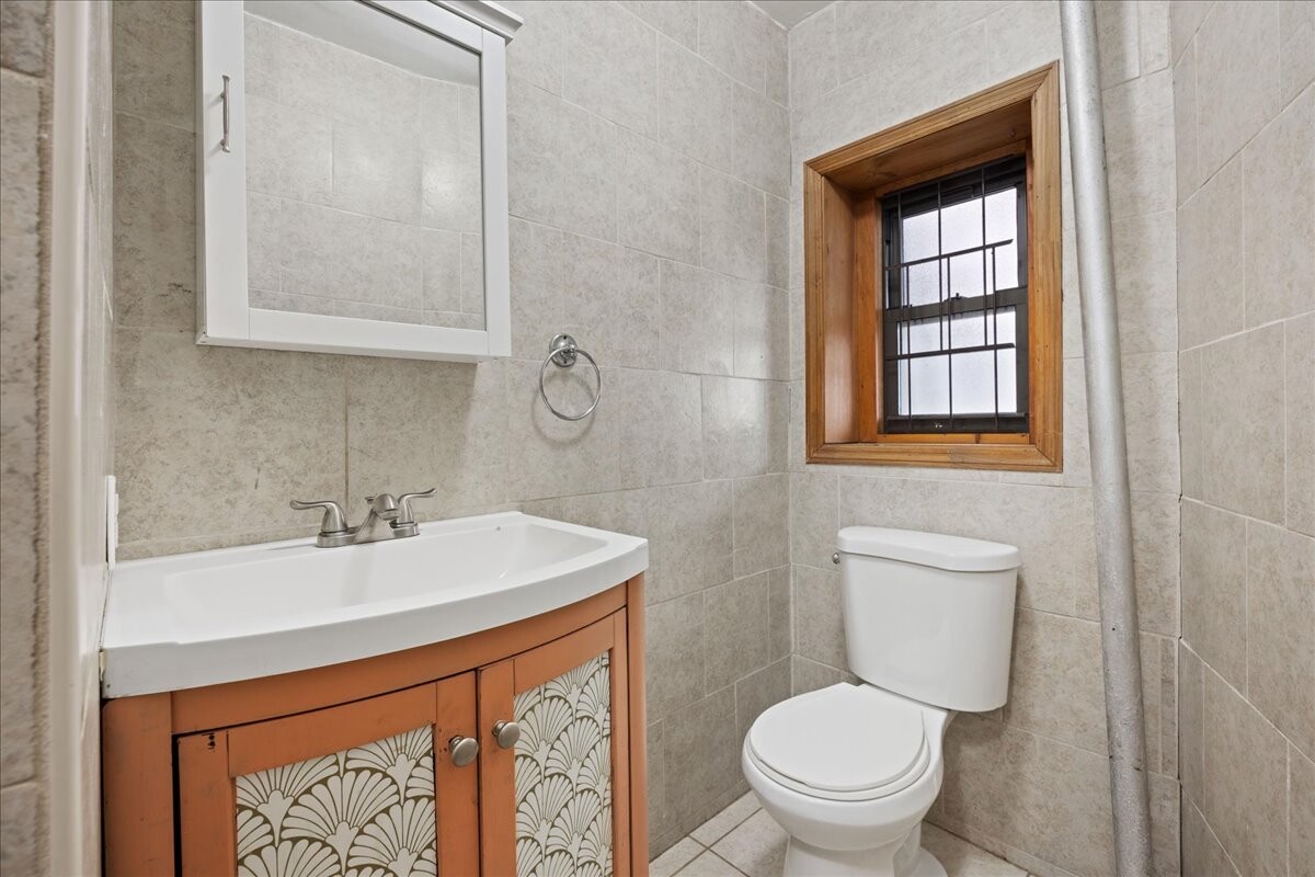 554 LEXINGTON Avenue