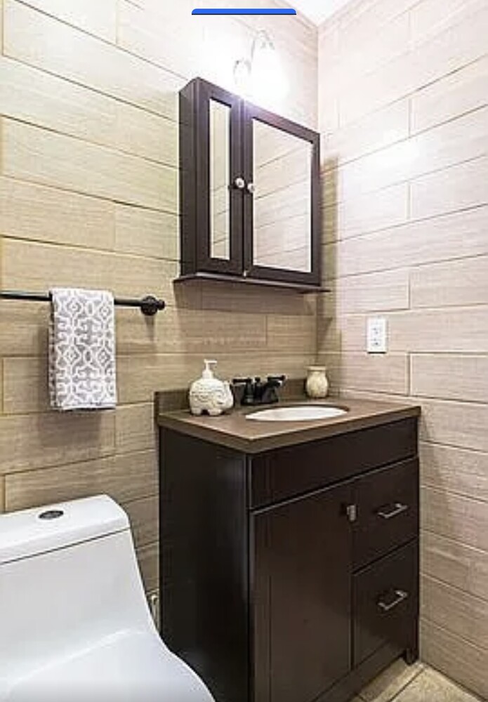 554 LEXINGTON Avenue