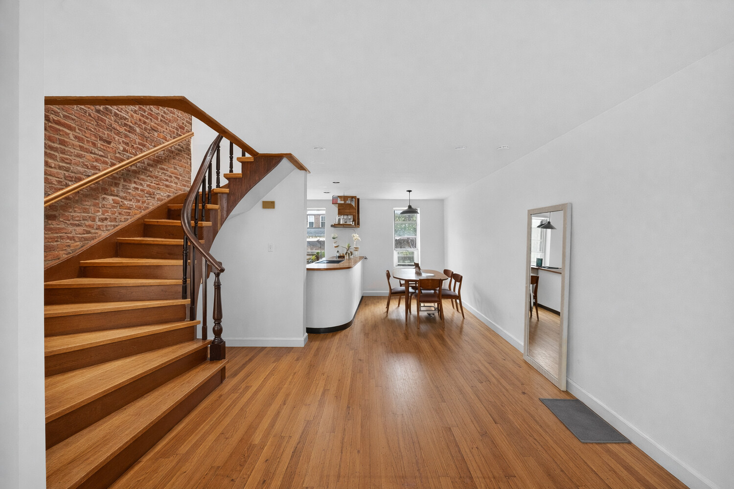 598 PACIFIC Street