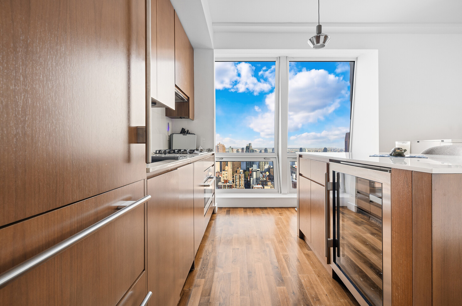 400 5TH Avenue 46AB