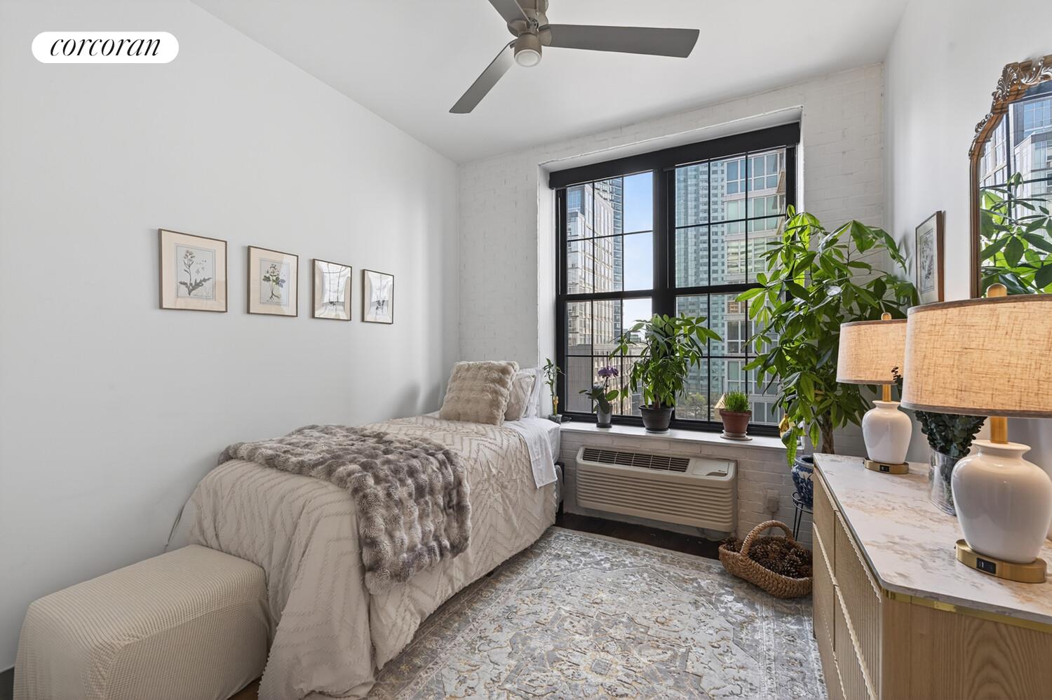 42-60 CRESCENT Street PH10C