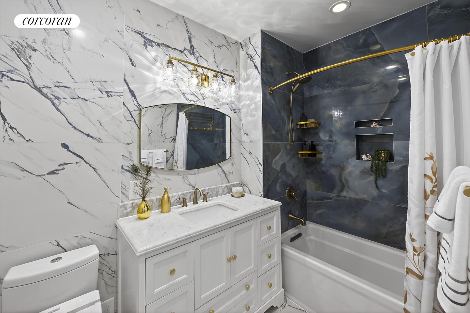 42-60 CRESCENT Street PH10C