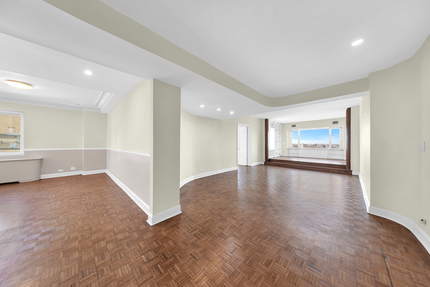 180 E END Avenue 18B