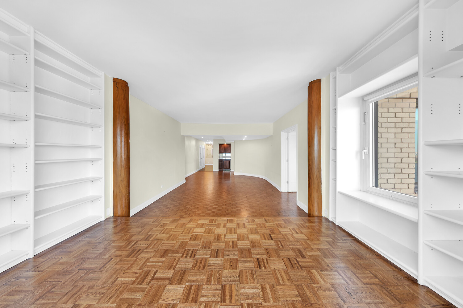 180 E END Avenue 18B