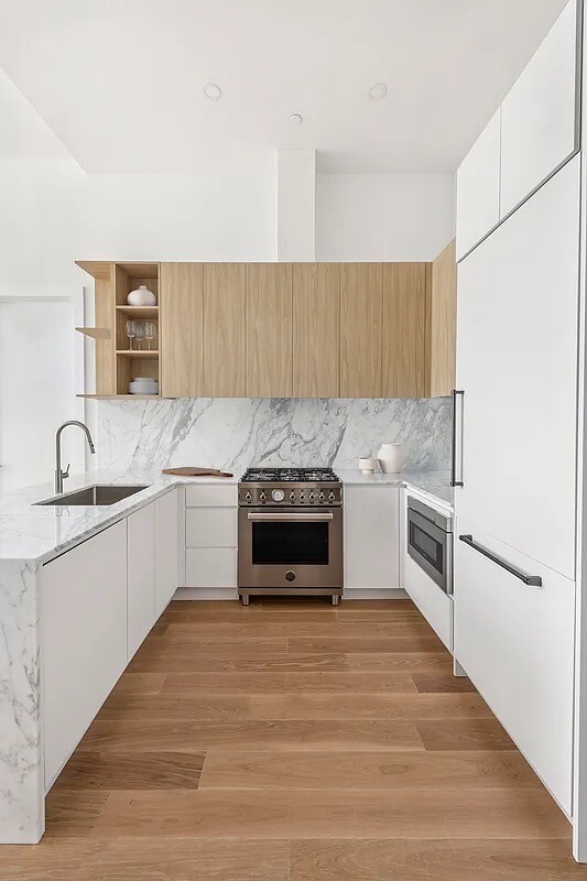 1019 HANCOCK Street 4F