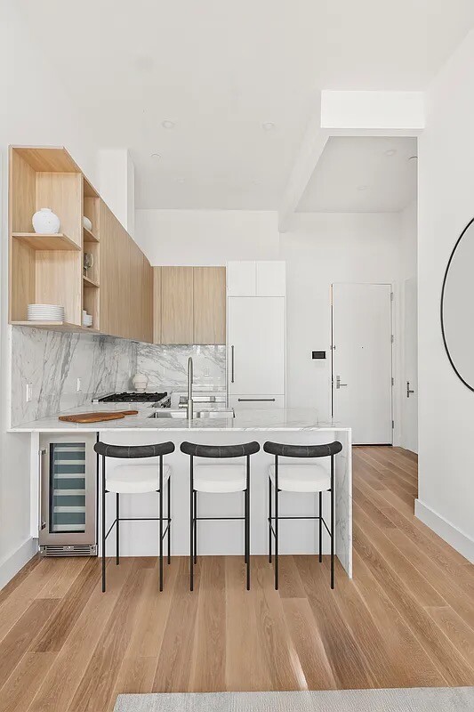 1019 HANCOCK Street 4F