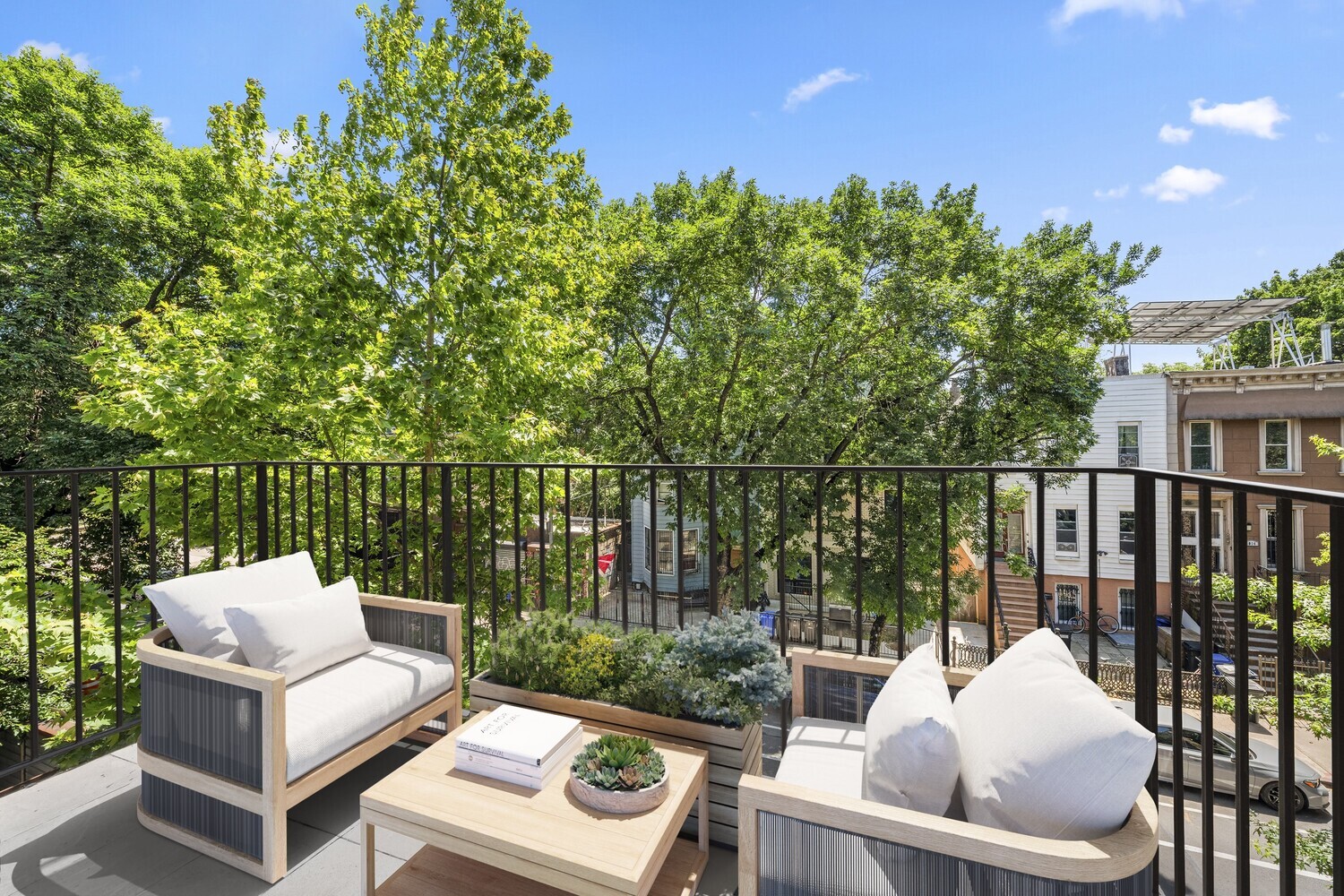 1019 HANCOCK Street 4F