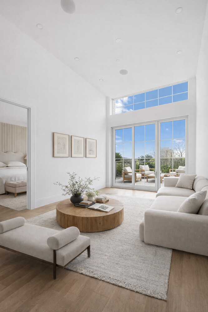 1019 HANCOCK Street 4F