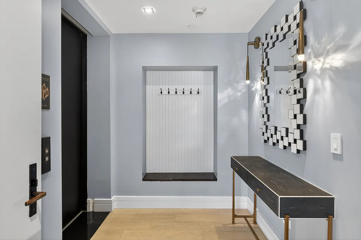 175 W 10TH Street 2