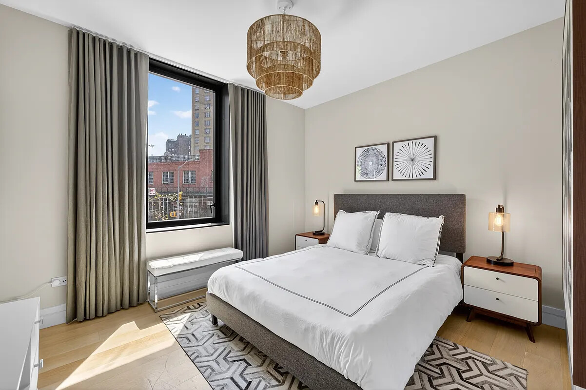 175 W 10TH Street 2