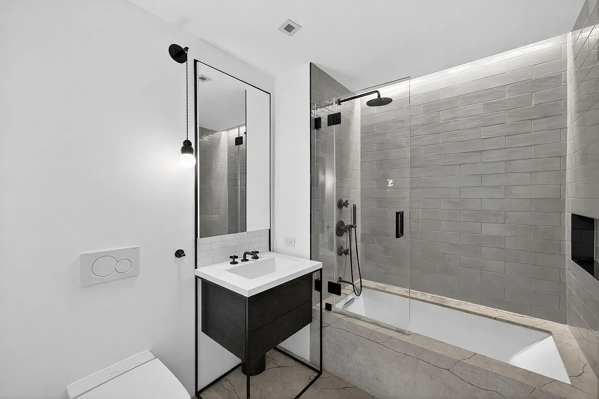175 W 10TH Street 2