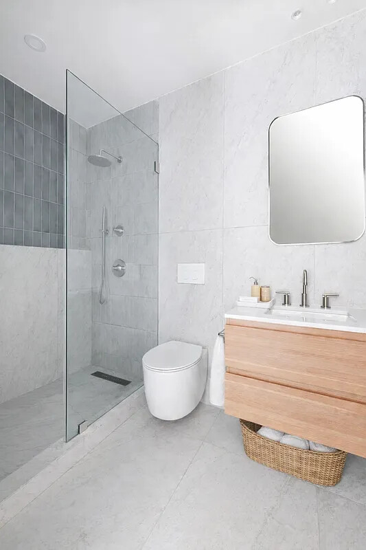 1019 HANCOCK Street 2R