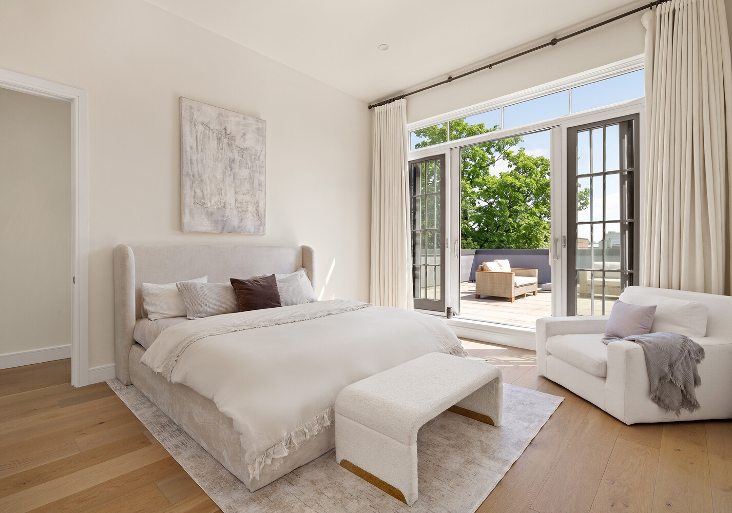 84 OAK Street 3B