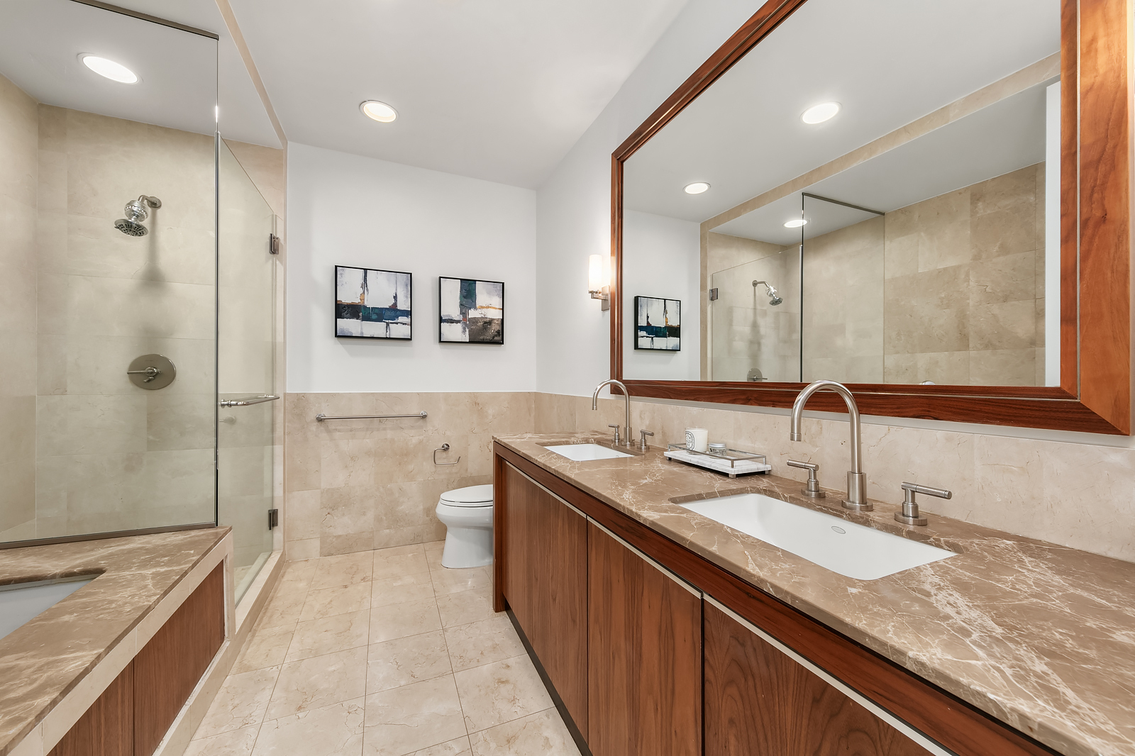 1 MORTON Square 4DE