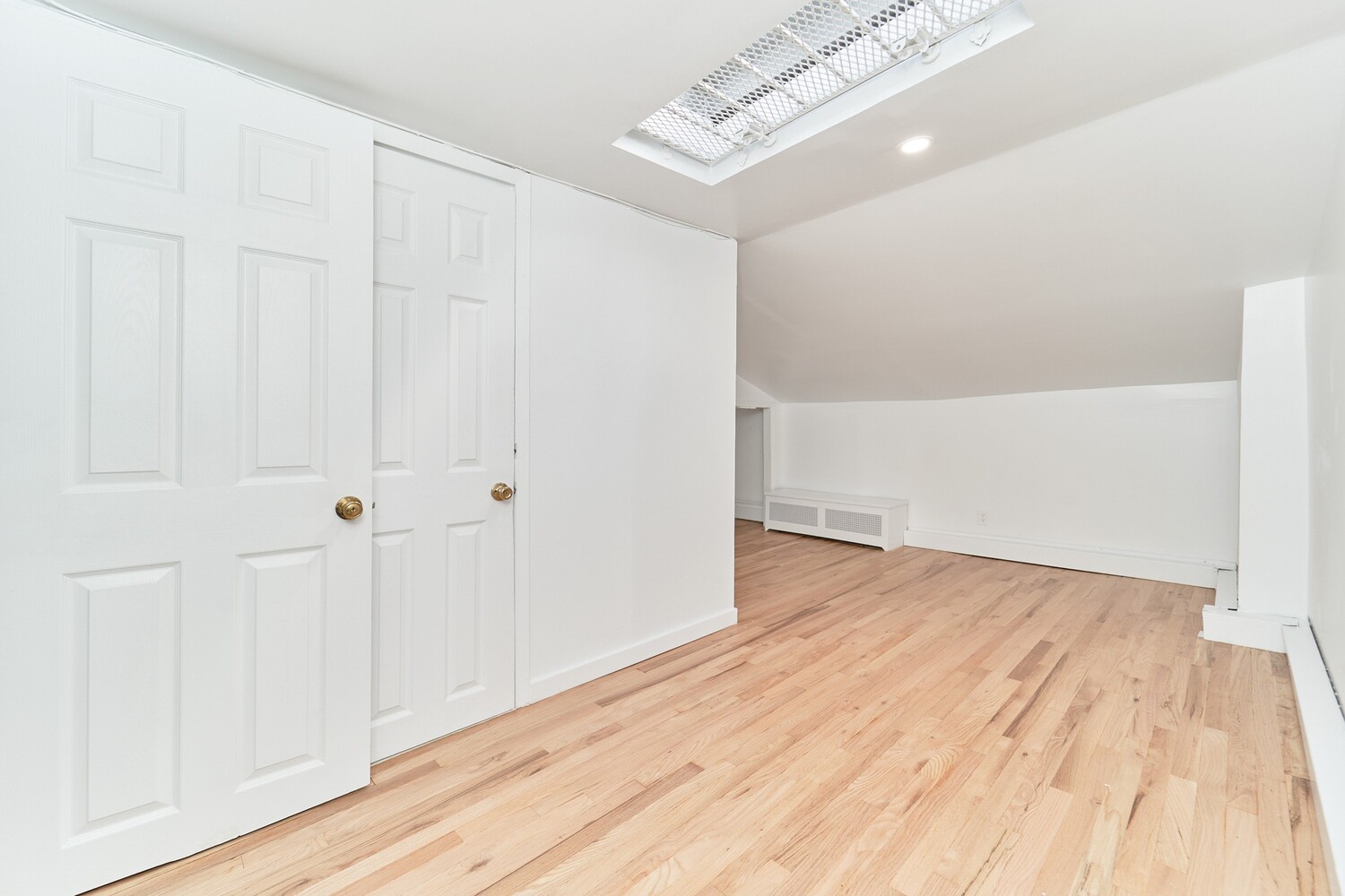 535 MACON Street 3