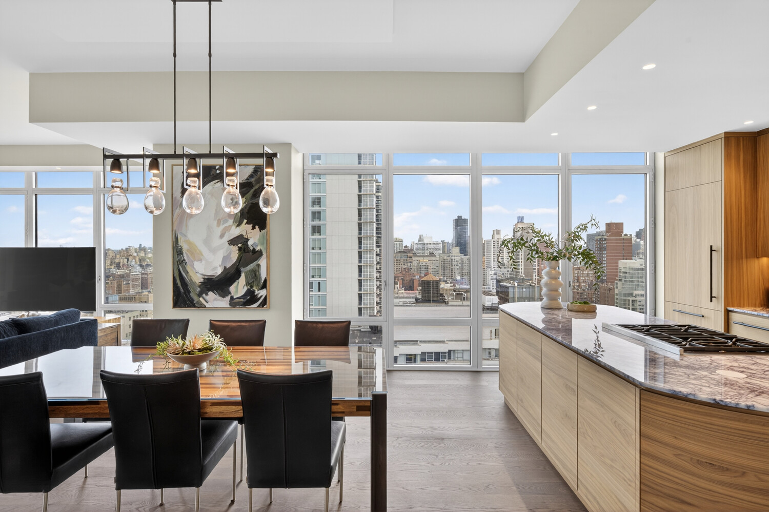 207 E 57TH Street 29A