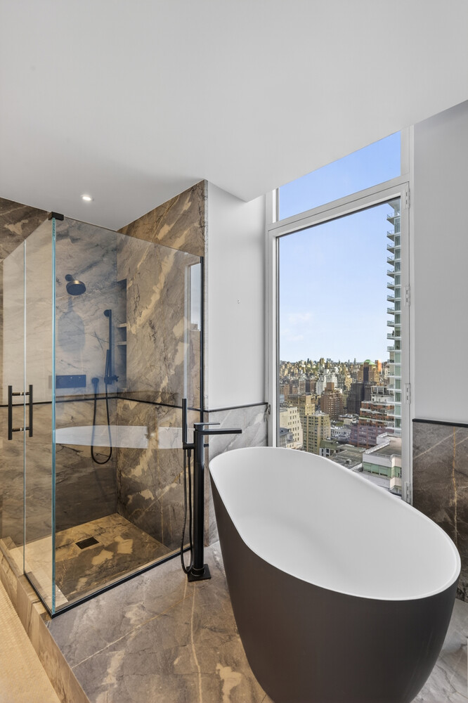 207 E 57TH Street 29A