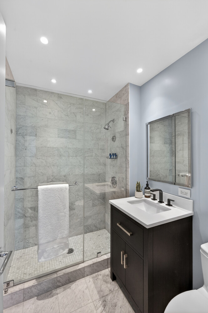 207 E 57TH Street 29A