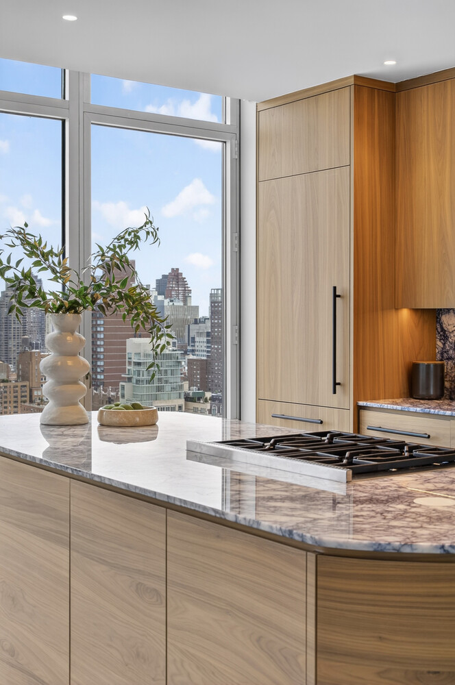 207 E 57TH Street 29A