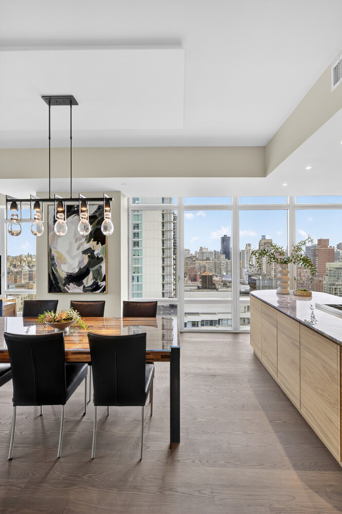 207 E 57TH Street 29A