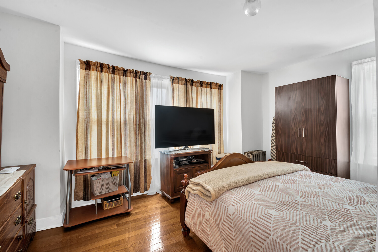 117-21 INWOOD Street