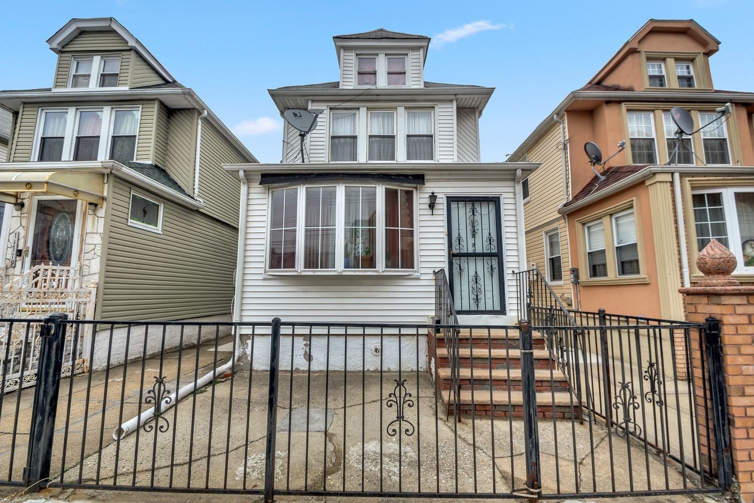 117-21 INWOOD Street