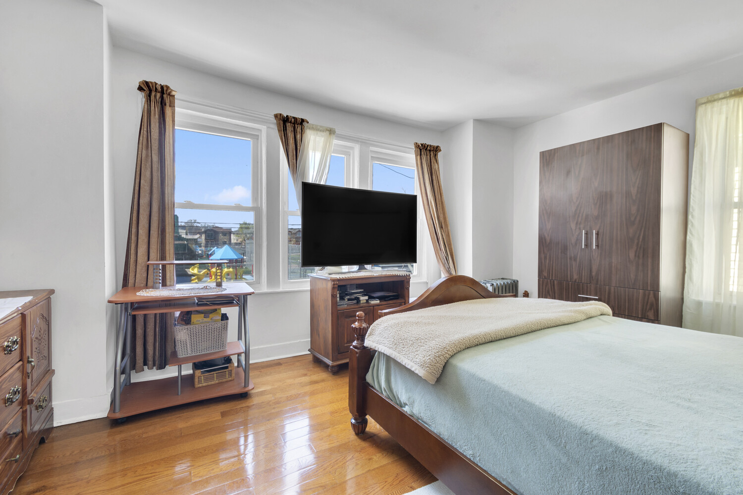 117-21 INWOOD Street