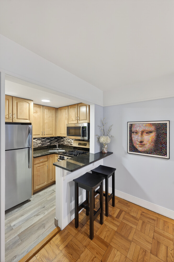 123 W 80TH Street BF