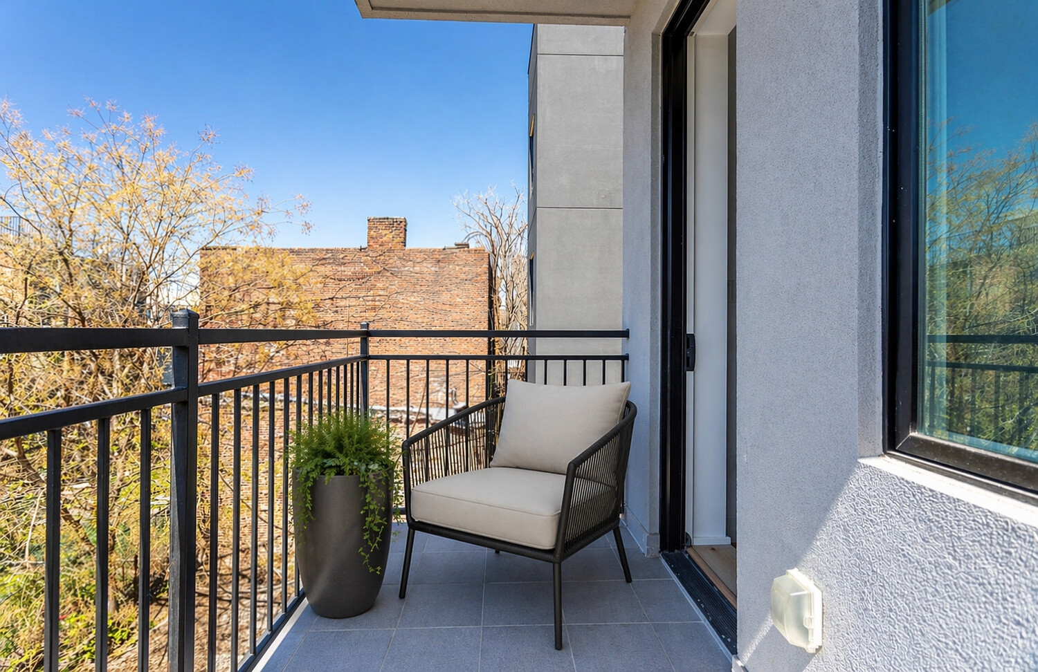 109 TROUTMAN Street 3B