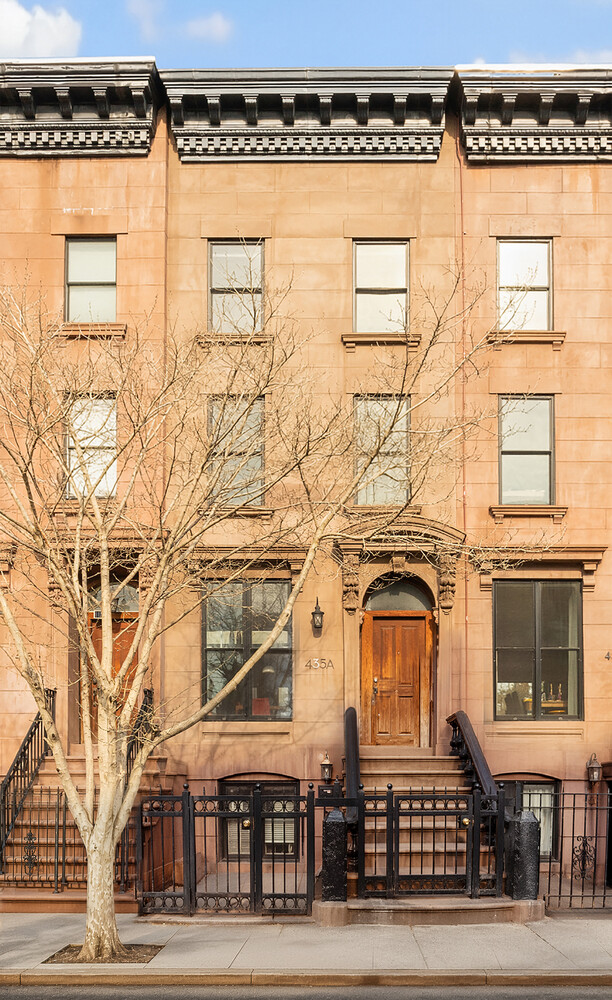 435A CLASSON Avenue