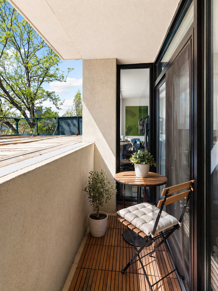 29 MONTROSE Avenue 2A