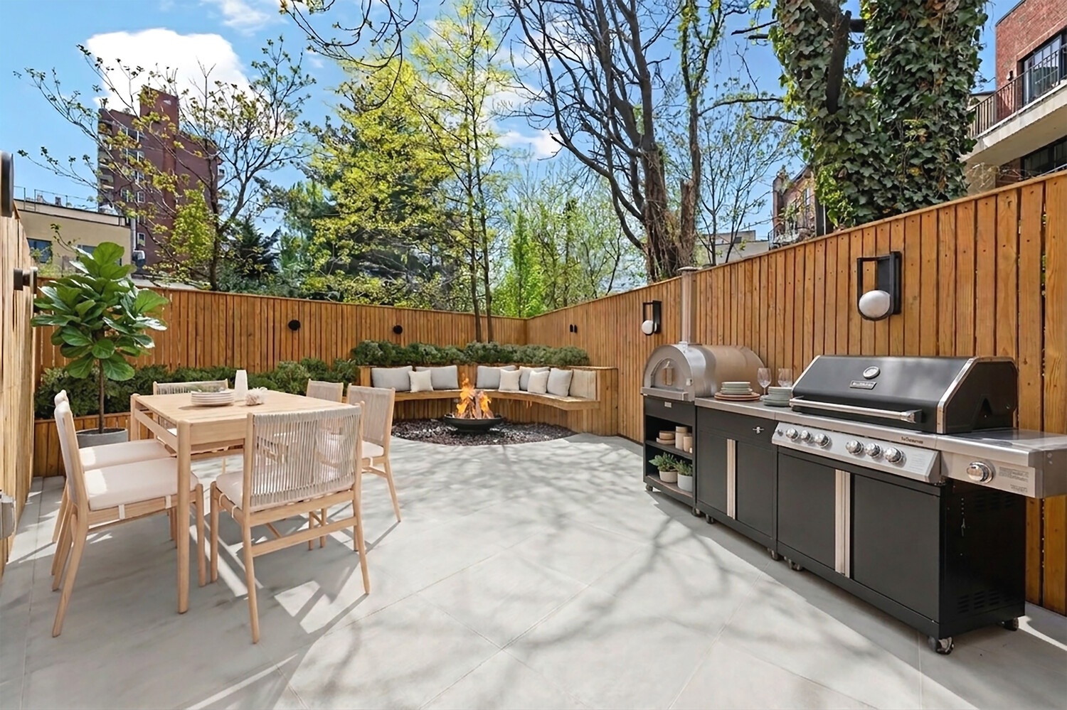 19 N HENRY Street GDN2