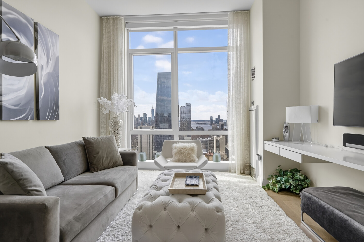 460 W 42ND Street 53G