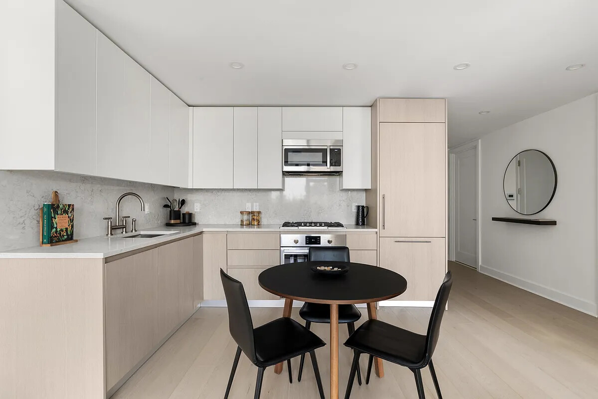 526 UNION Avenue 408