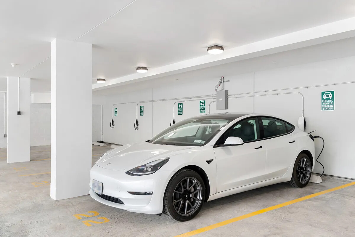 526 UNION Avenue 408