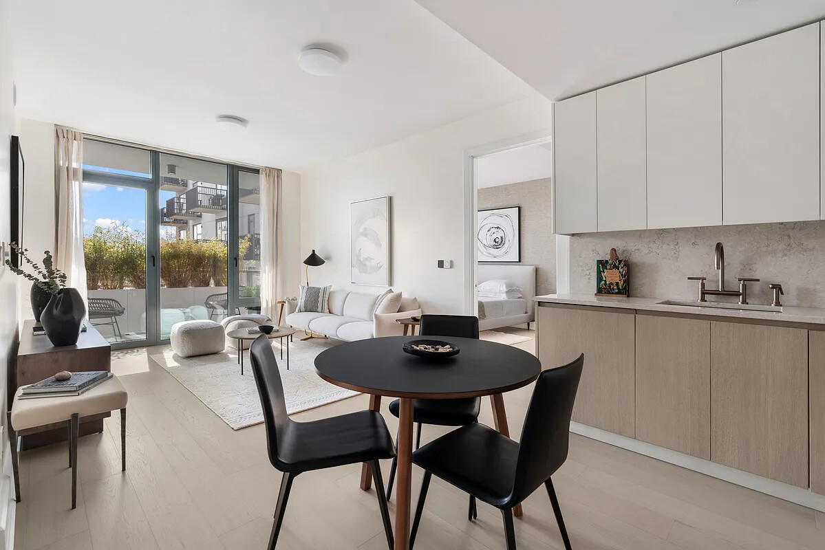 526 UNION Avenue 408